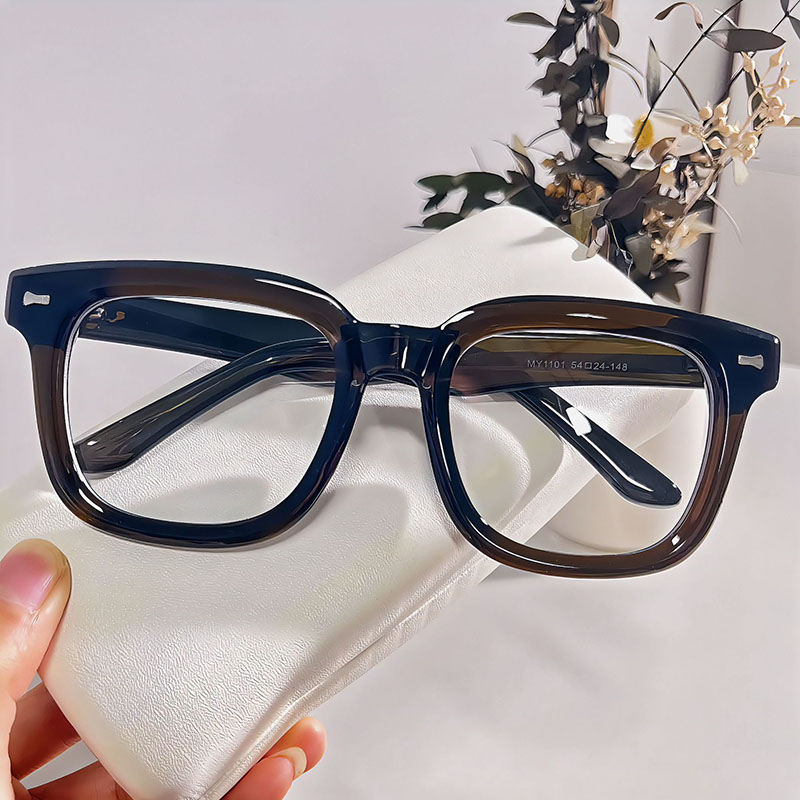 Film Vector Cosplay Kostuum Br - Women Accessories Vector recensie en prijs