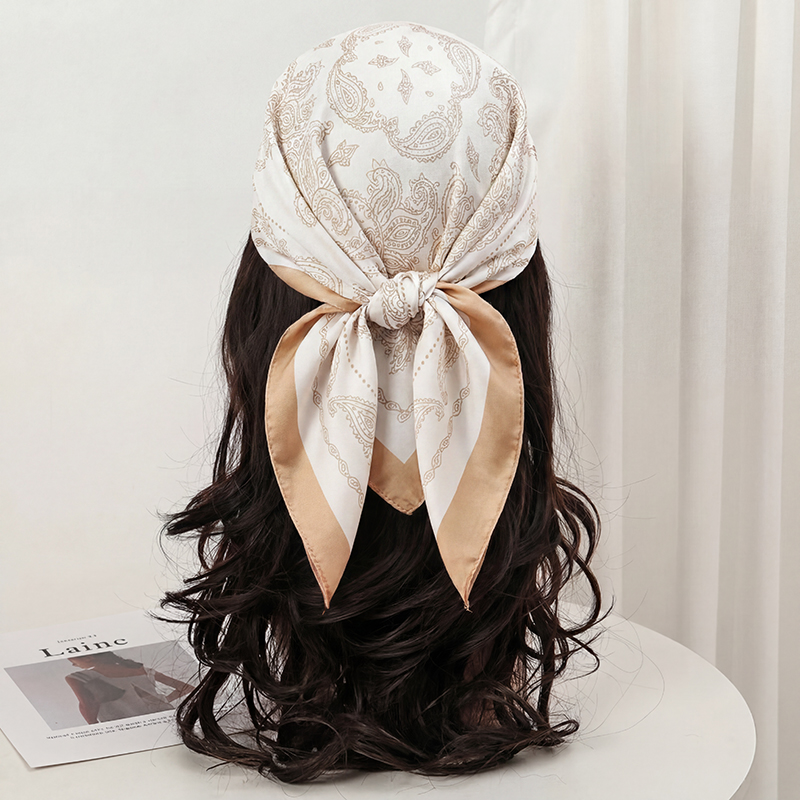 Vintage beige paisley print vi - Silk Scarf Square recensie en prijs