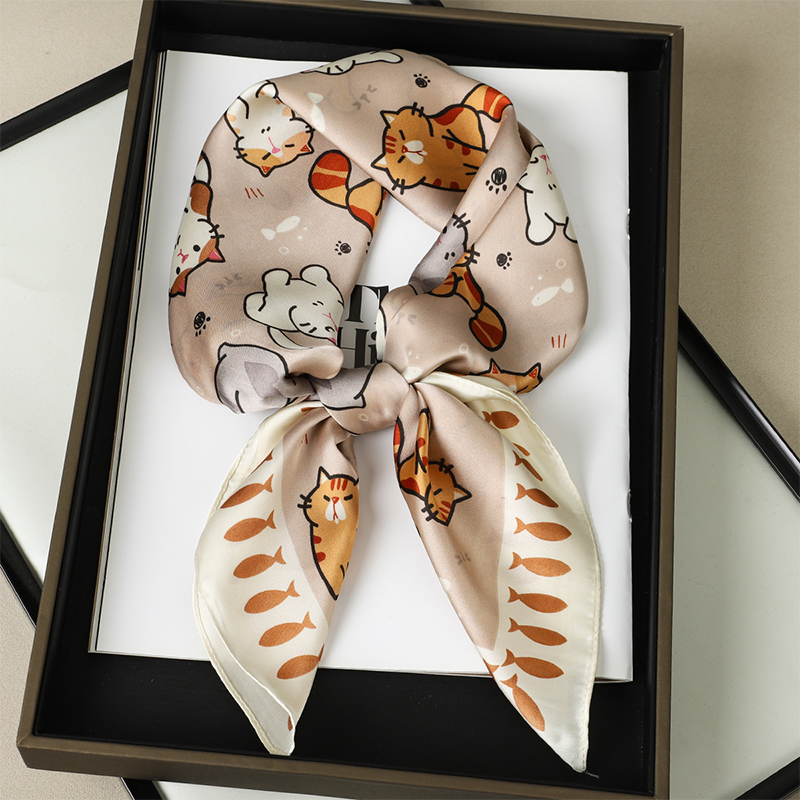 Luxe Zijden Sjaal Dikke Kat Vi - Silk Scarf Square recensie en prijs
